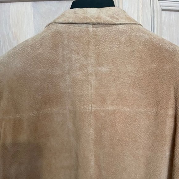 Soft supple suede - Picture 6 of 8